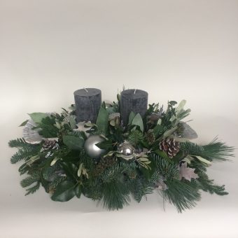 candle arrangement oval silver